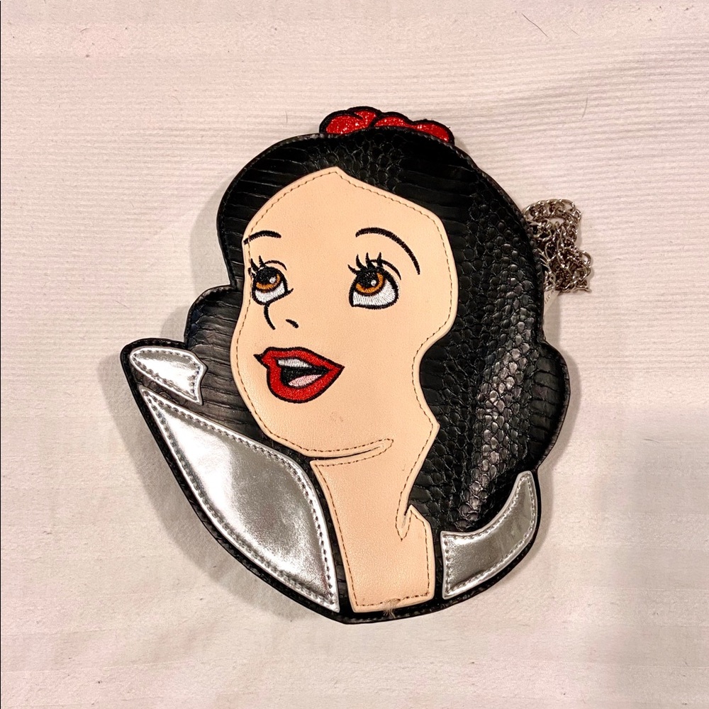 Danielle Nicole Snow White bag